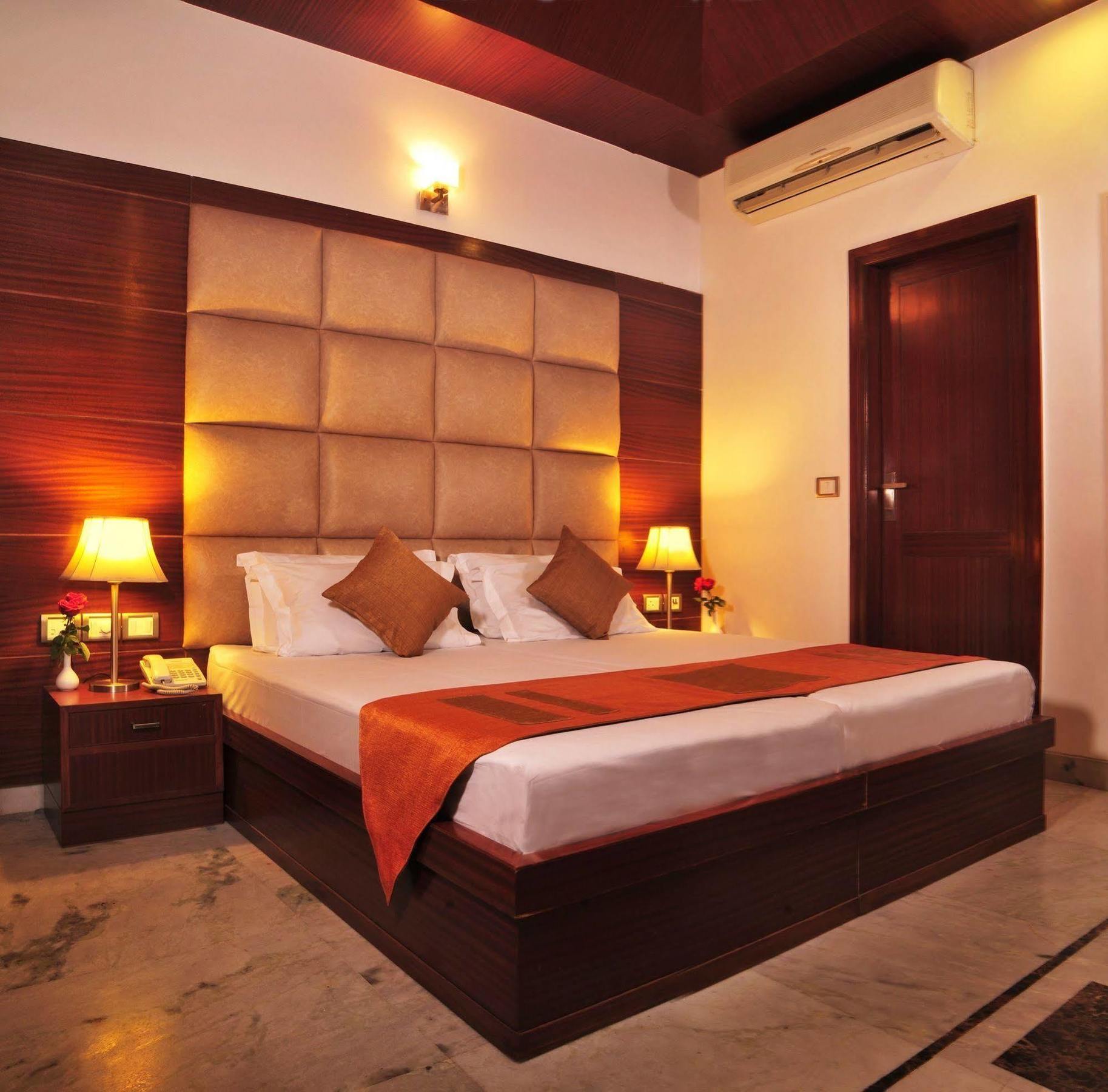 Hotel Citi International Дели Экстерьер фото